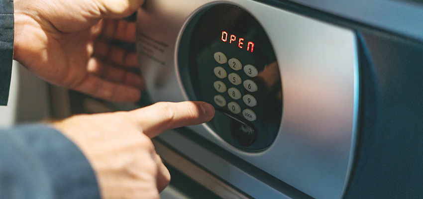 Cash Safe Openers in Ukiah, California